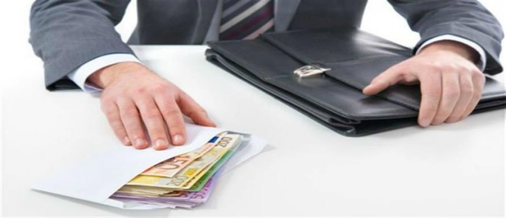 Η Παραοικονομία της Ελλάδας: 50 Δισ. Ευρώ Διαφεύγουν το Φορολογικό Δίχτυ