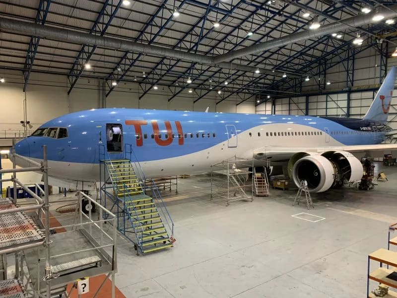 100 01 caerdav tui airways 800x600 1 jpg