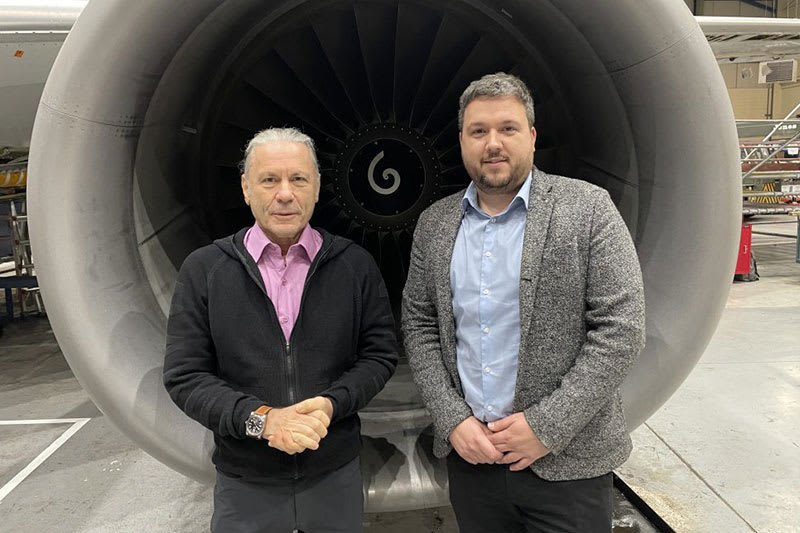 131 caerdav bruce dickinson and chris coleman 800