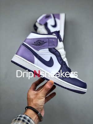 Air Jordan 1 Violet