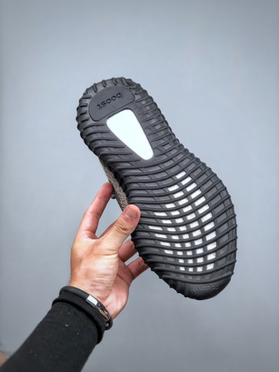 Yeezy Boost 350 V2 Carbon Beluga