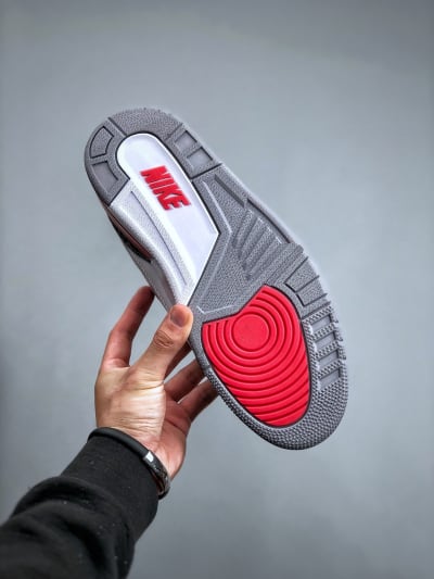 Jordan 3 Rouge Blanc