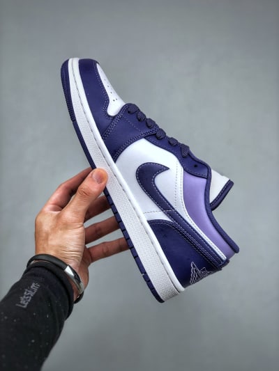 Air Jordan 1 Low Violet