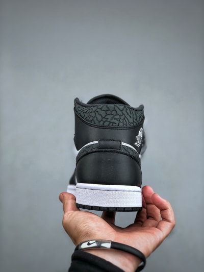 Air Jordan 1 Military black