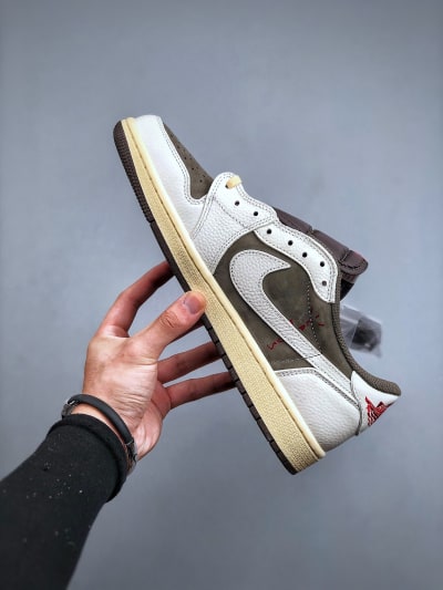 Air Jordan Low Travis Scott