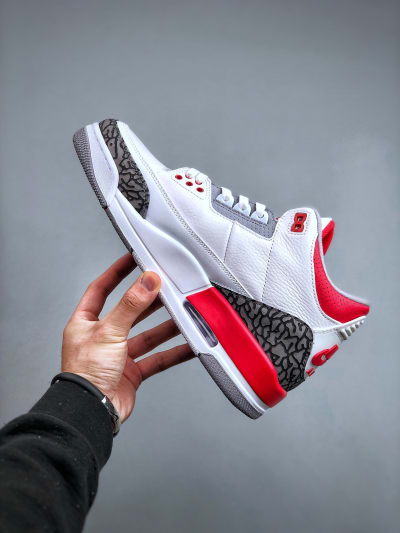 Jordan 3 Rouge Blanc
