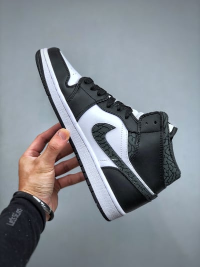 Air Jordan 1 Military black