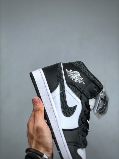 Air Jordan 1 Military black