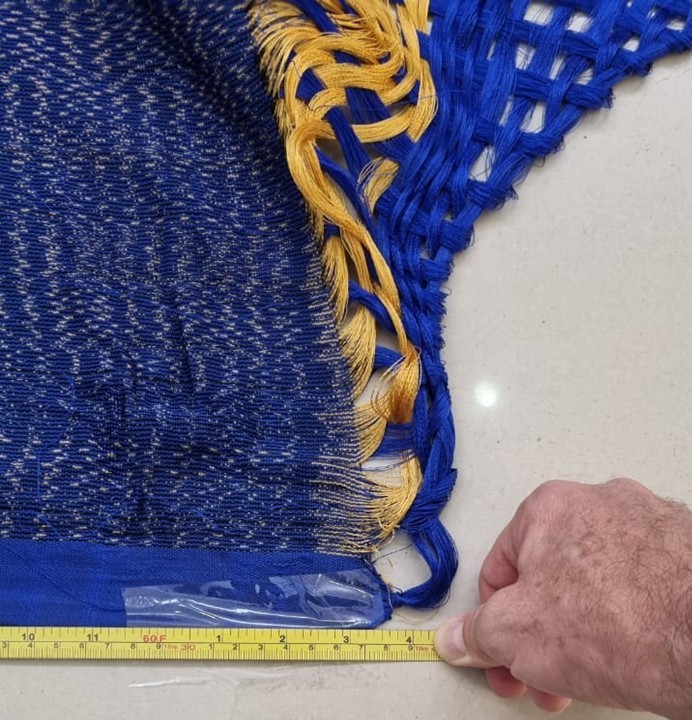 Medición oficial del rebozo más grande del mundo en Galerías Metropolitana