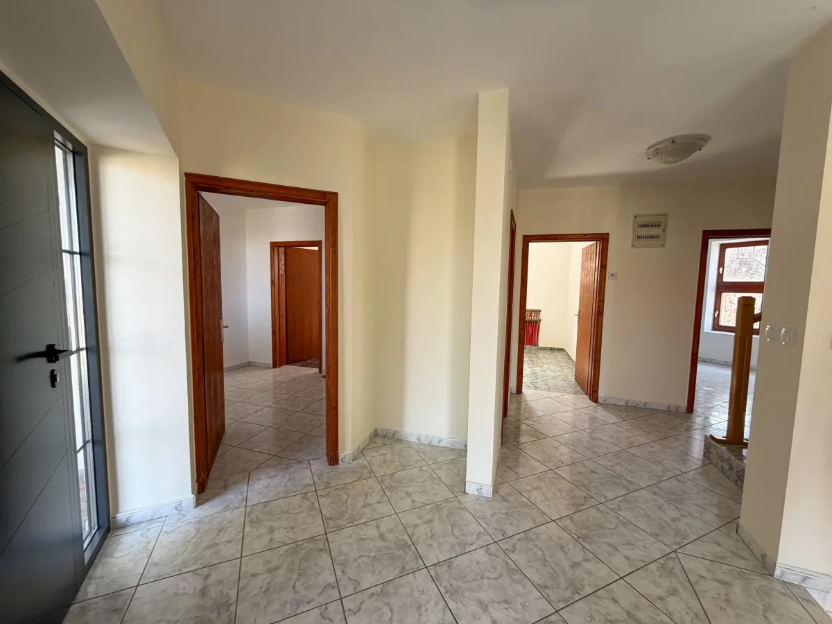 Popovica House - Media 9