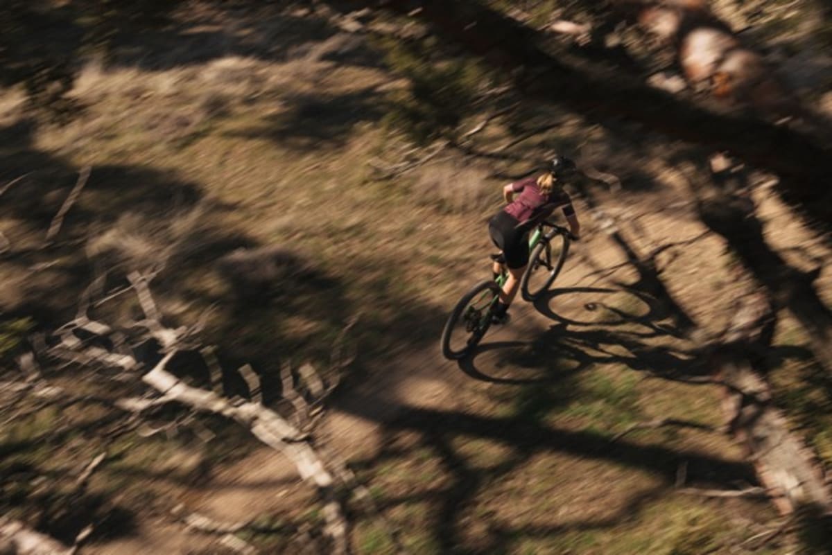 mach 4 sl action carousel 4 Medium