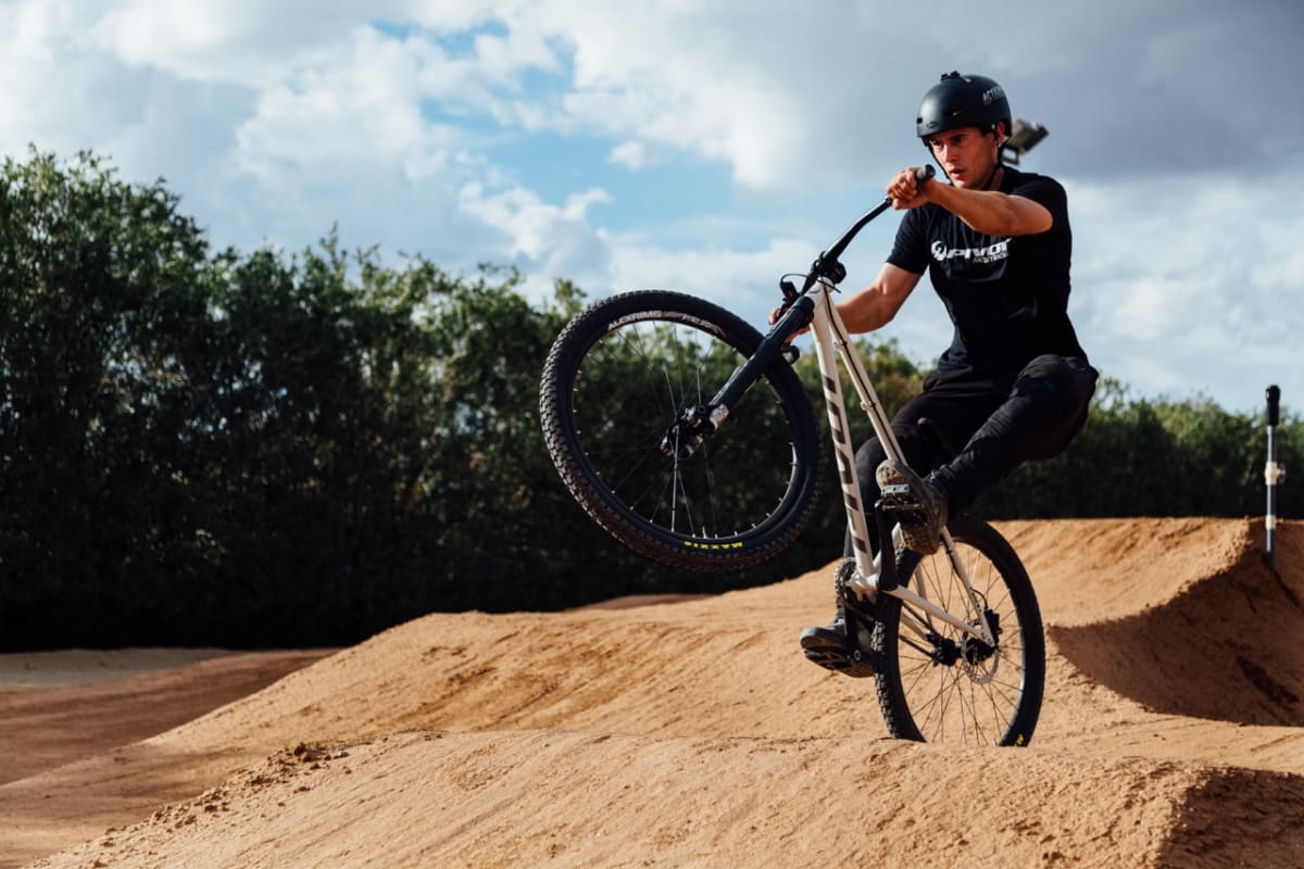 point action carousel 4 Large