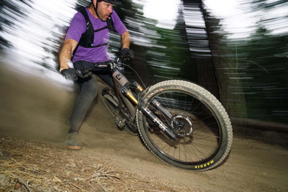 shuttle_am_action_carousel_2 Large