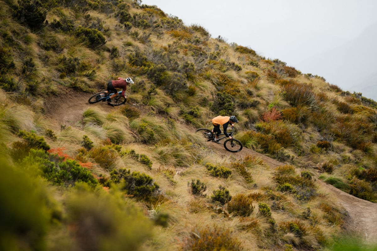 switchblade_action_carousel_2