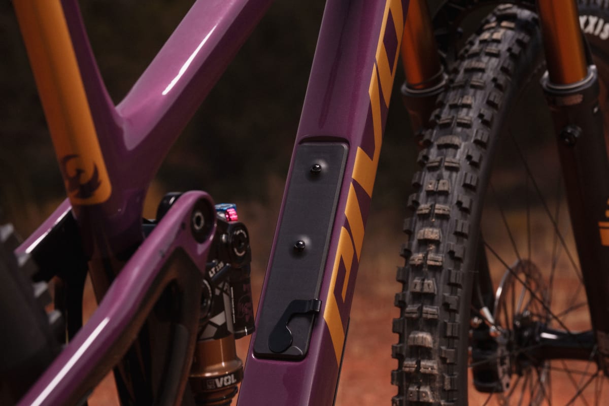 close up shot of the pivot trailcat lt toolshed compartment with the door on and no water bottle cage installed