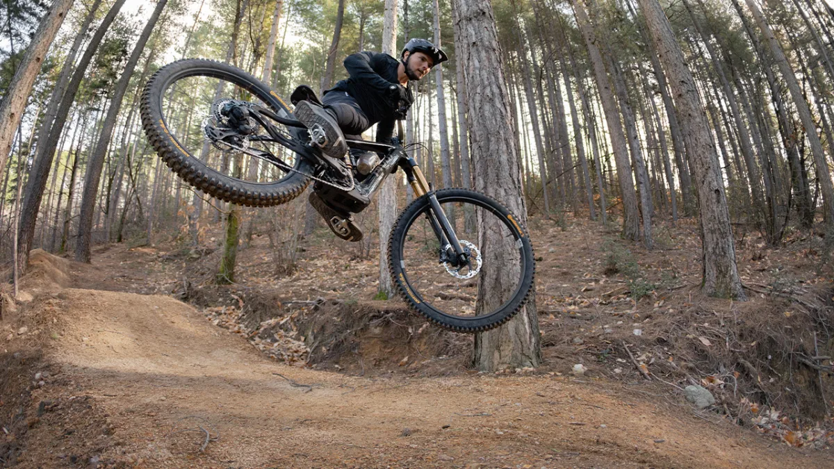 AMP'd_Image Carousel_3