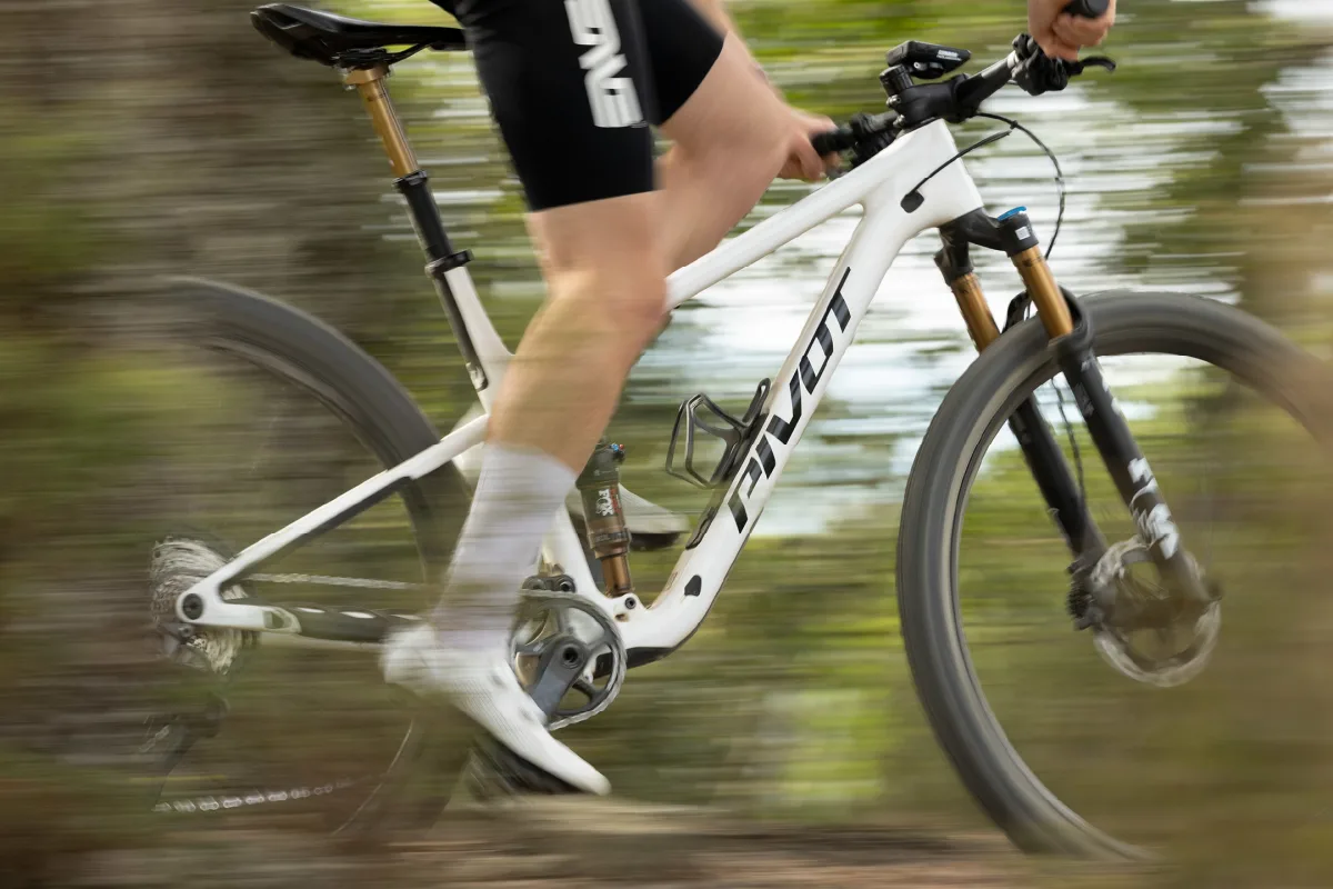 Mach 4 SL V4 image carousel gallery 1