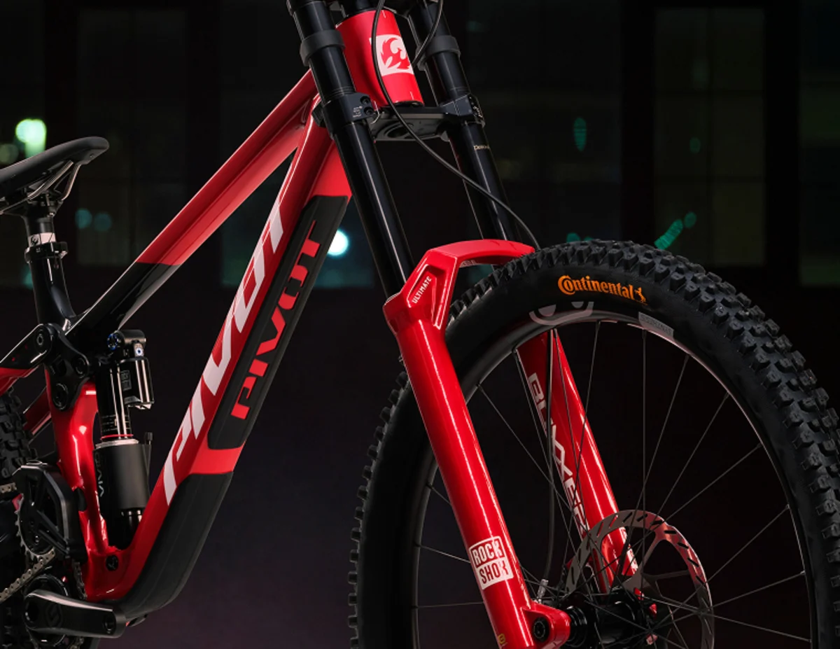Next-Gen DH Suspension. Built for Composure.
