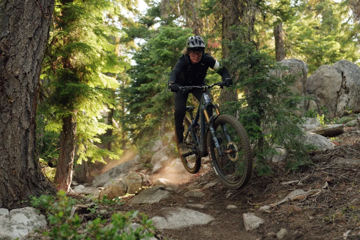 shuttle_am_action_carousel_3 Large