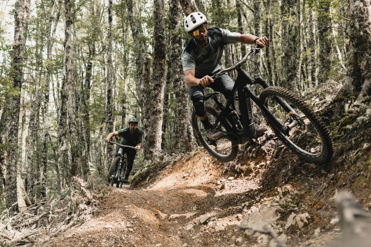 Shuttle LT-action-gallery-carousel-6