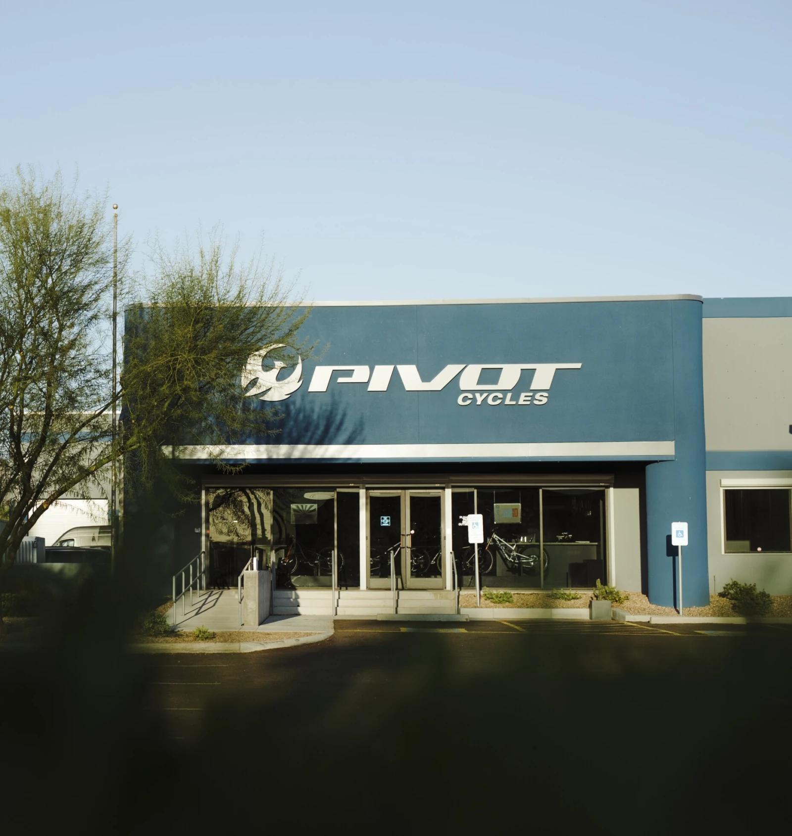 mobile front of house