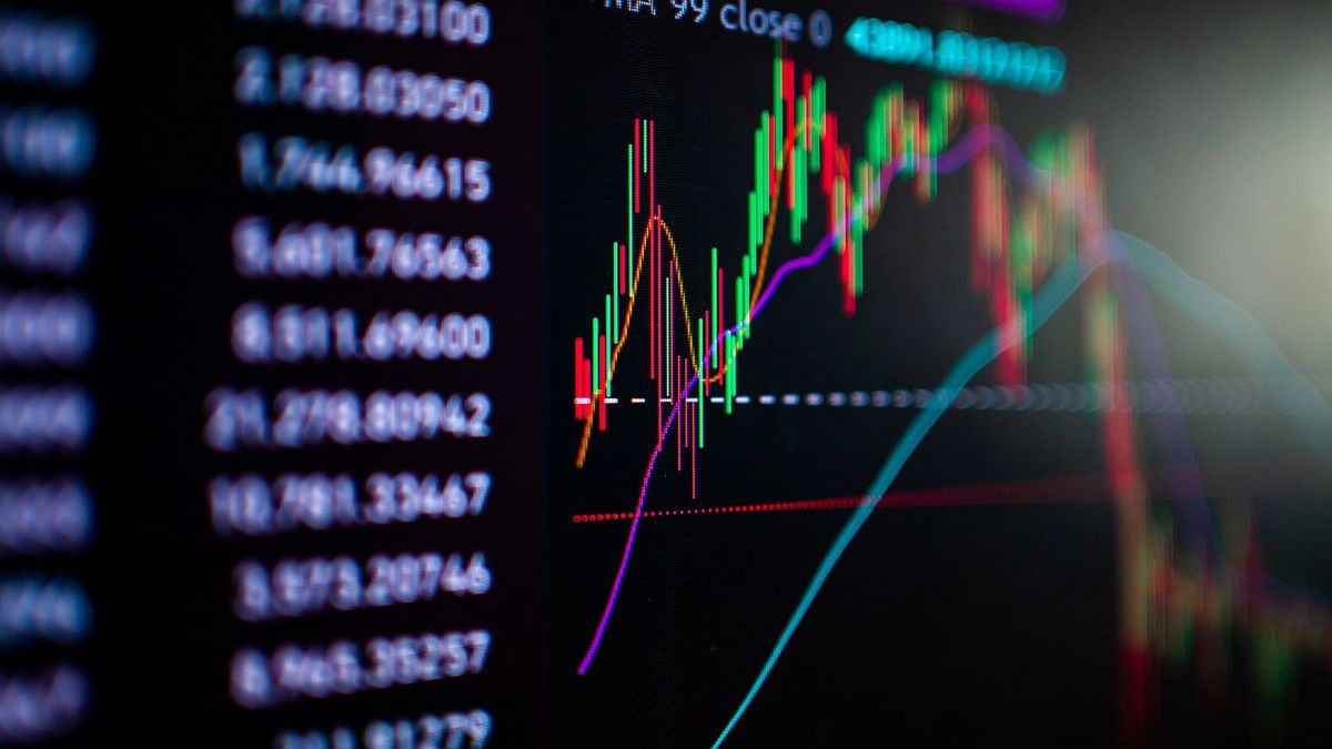 Mejora en los mercados argentinos: baja el riesgo país y suben los ADRs en una jornada positiva