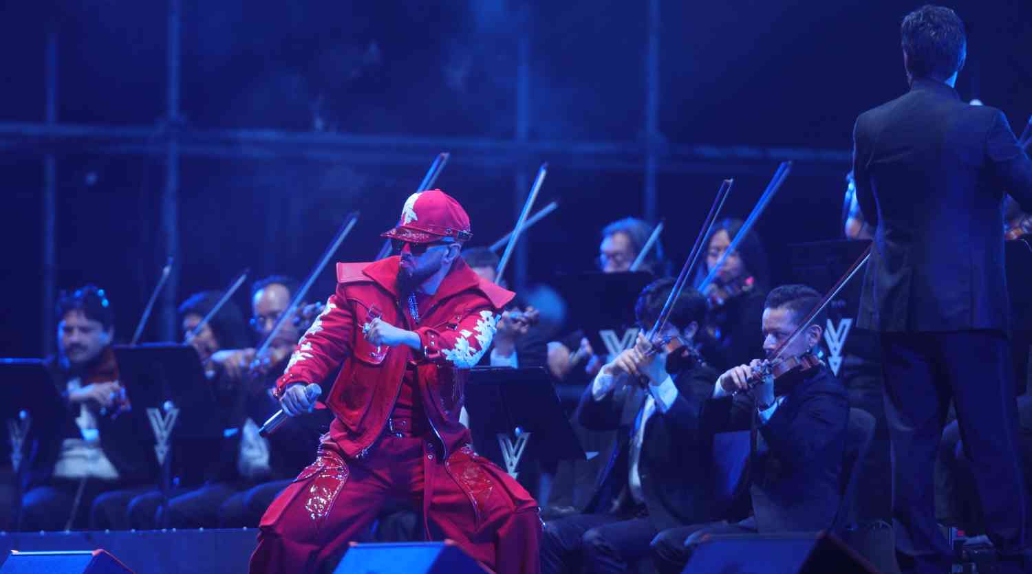 Yandel cautiva a Guatemala con su concierto sinfónico fusionando reguetón y orquesta