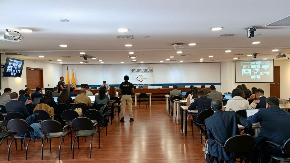 Ausencia de procesado y falta de representantes legales impiden avanzar el juicio del caso Triple A