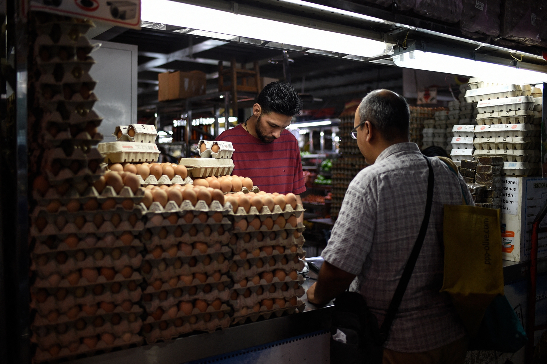 Comerciantes de Aragua solicitan alivio fiscal ante pérdidas por apagones prolongados