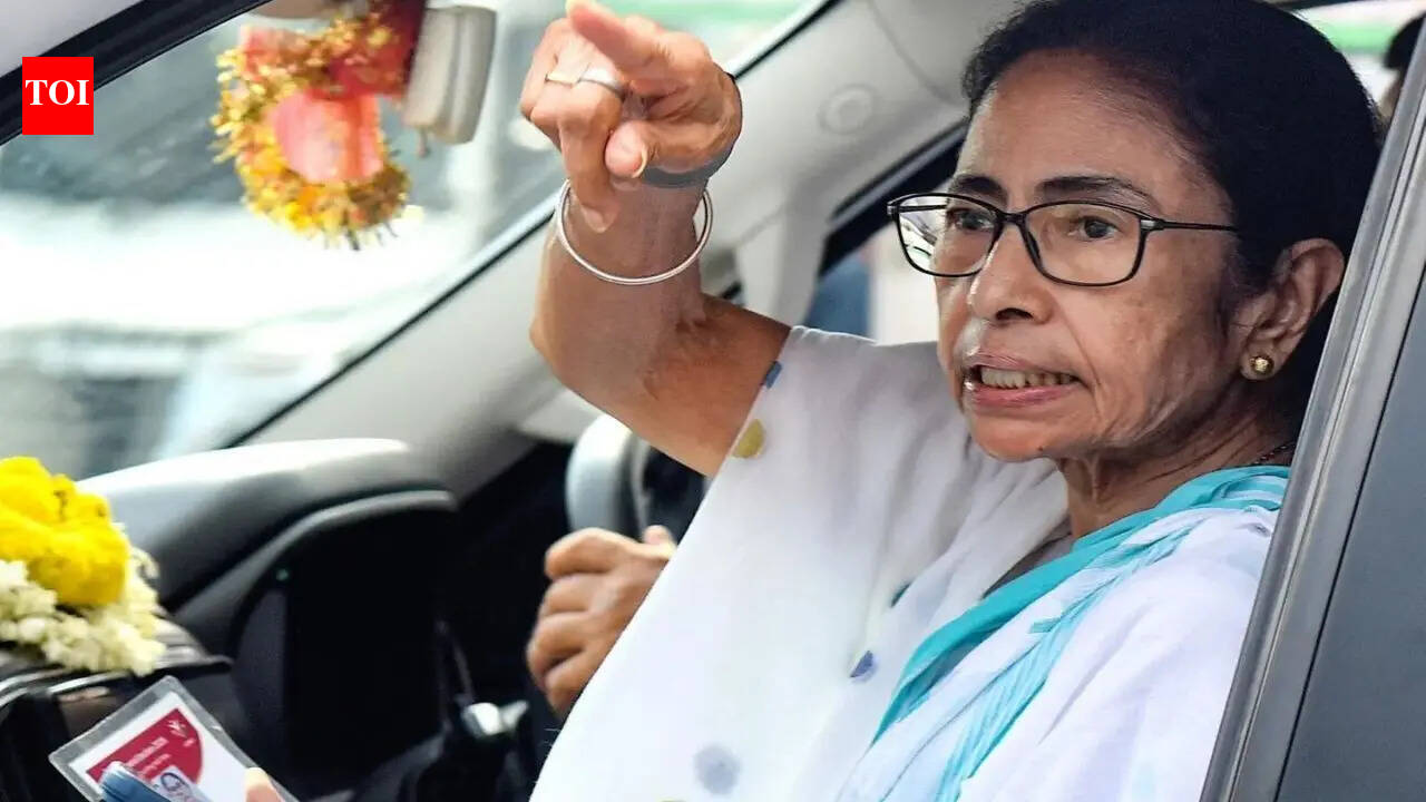 Mamata Banerjee seen in heated exchange with Kolkata hospital officials during treatment of Abhishek Banerjee