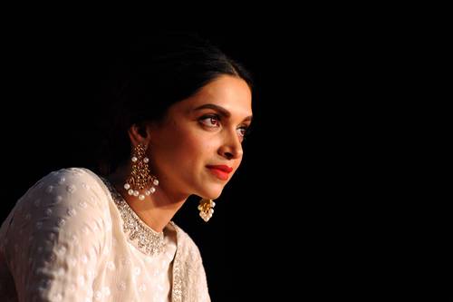Actores y organizaciones impulsan el reemplazo de elefantes por efectos digitales en el cine de Bollywood