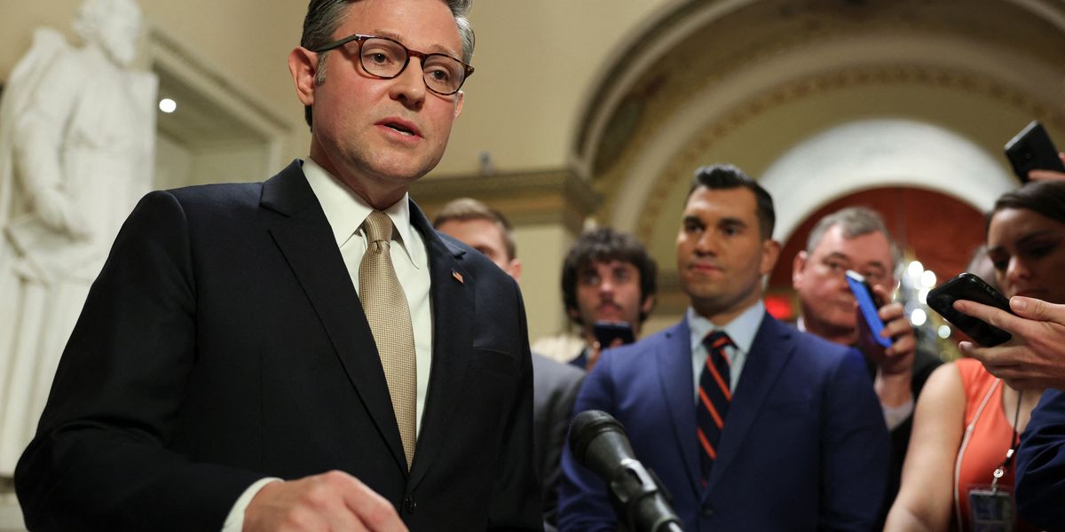 Larry Sabato Says Republican Prospects Depend on Improving Trump's Standing With Independent Voters