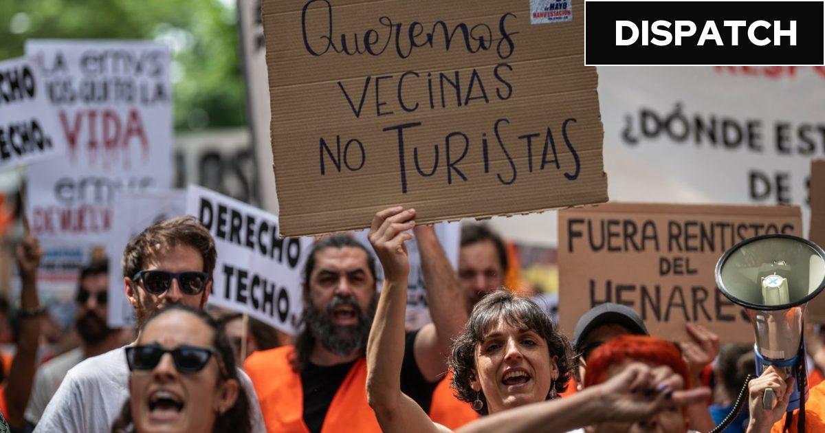 Protestas en Málaga contra el turismo masivo y la conversión de viviendas en alojamientos turísticos