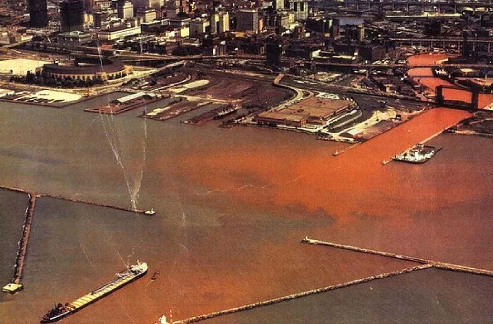 EPA Documerica Photographs Document Pollution and Daily Life Along the Ohio River in the 1970s