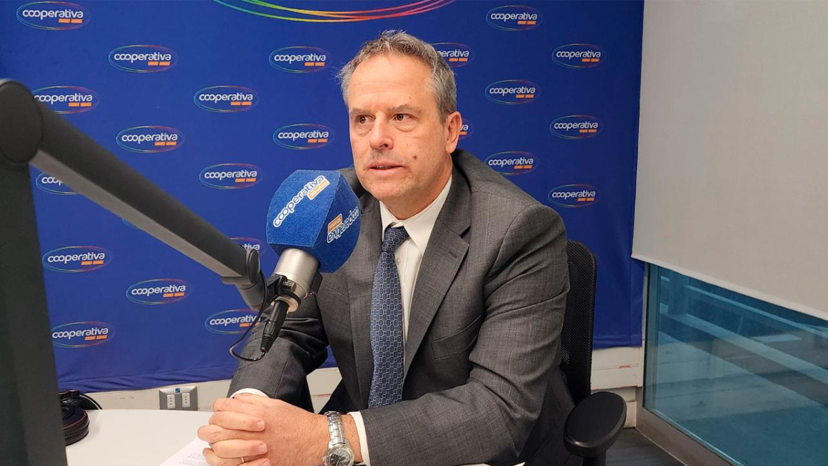 Consejero del Banco Central proyecta repunte de la inversión en dos años pese a desafíos en consumo