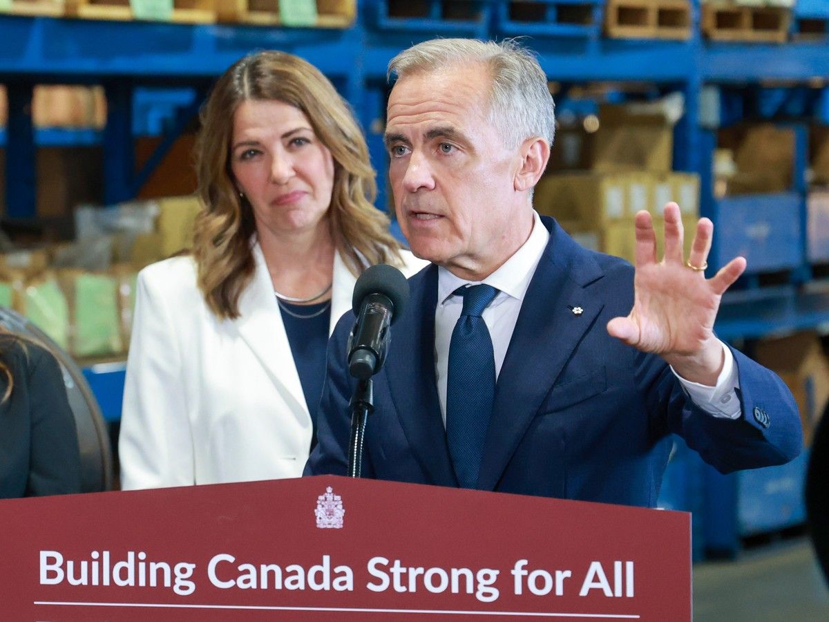 Canada's West Coast Pipeline Project Receives Approval