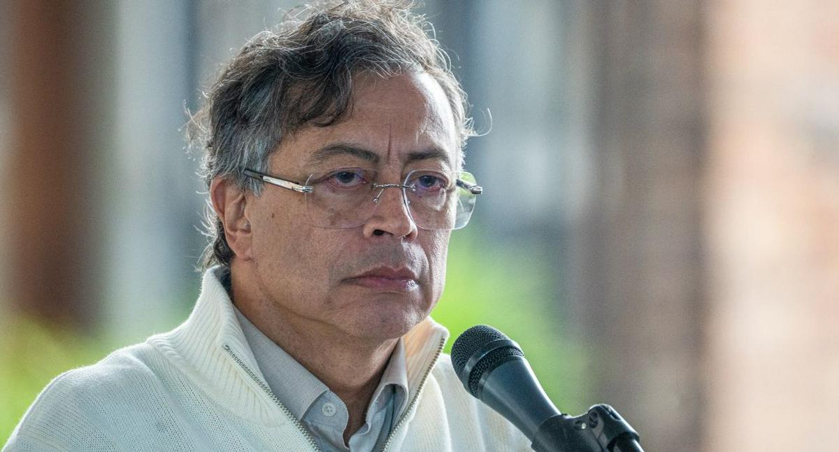 Denuncian presuntas irregularidades en contrato de la Aerocivil durante etapa de empalme gubernamental