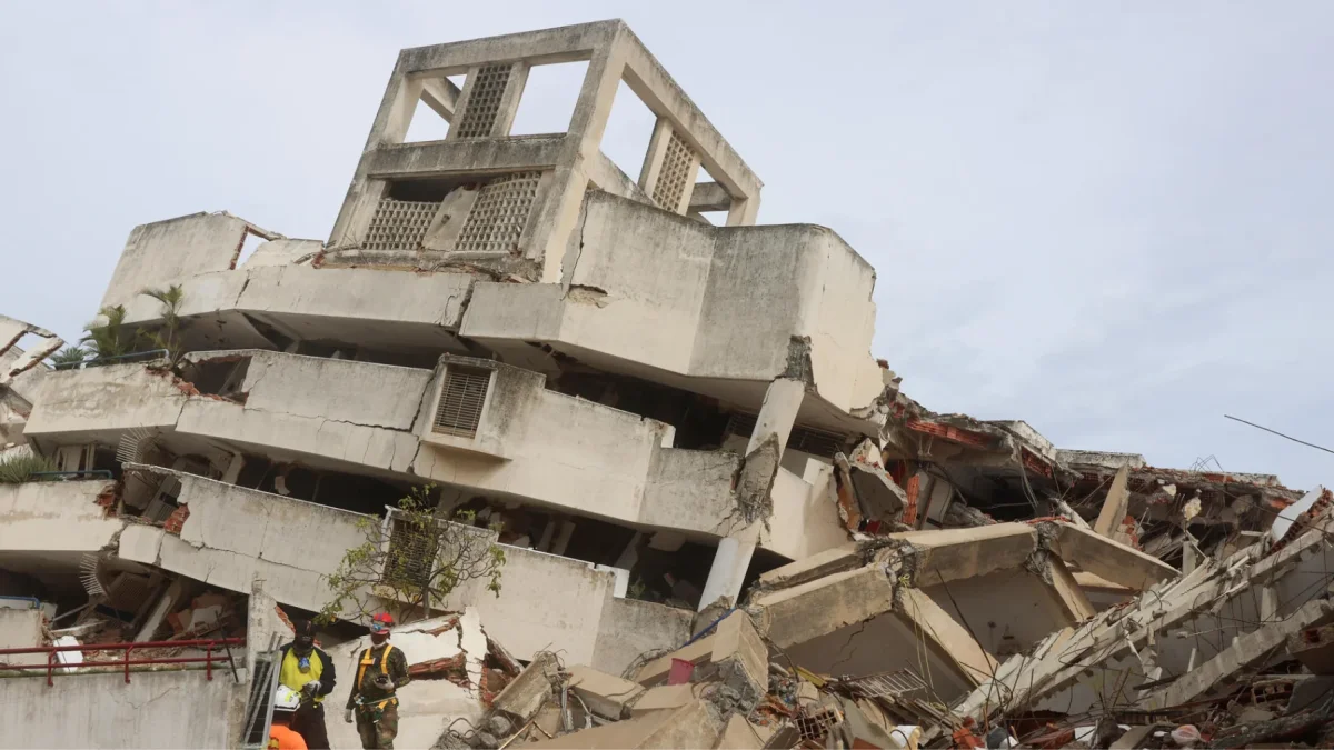Situación crítica tras sismos en La Guaira: damnificados en calles y falta de respuesta institucional