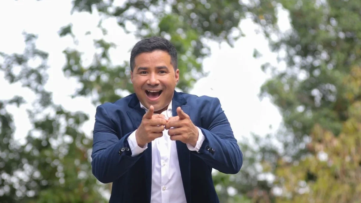 Polémica entre Henry Bustamante y Henry Dueñas por acusaciones de copia de identidad