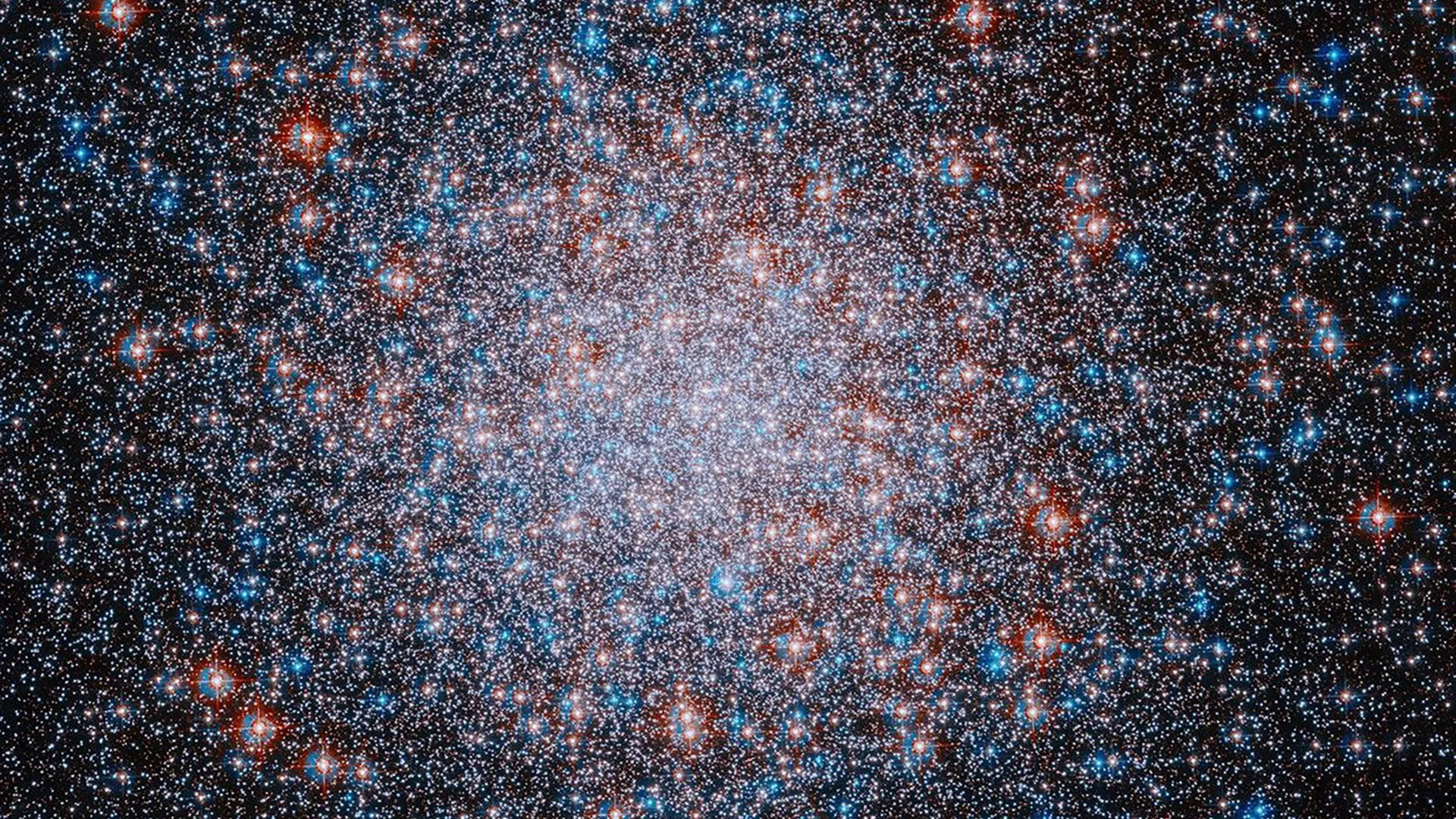 NASA's Hubble Reveals 500,000 Stars in Ancient Globular Cluster