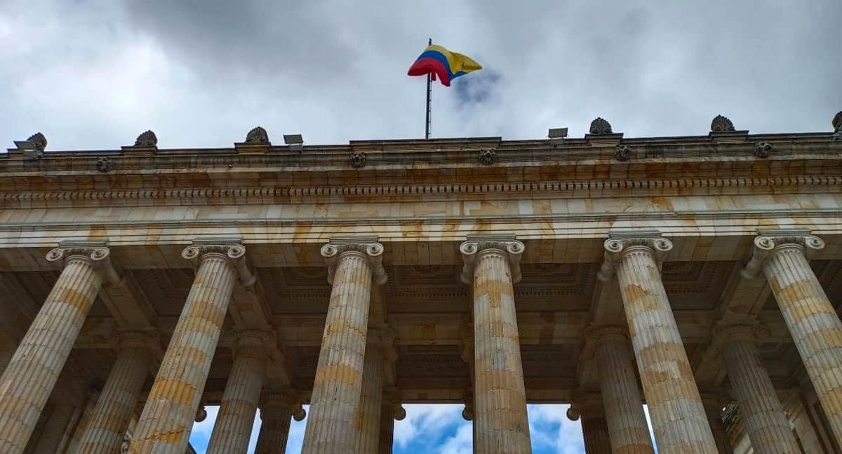 De la Espriella busca consolidar mayoría legislativa con apoyo de partidos