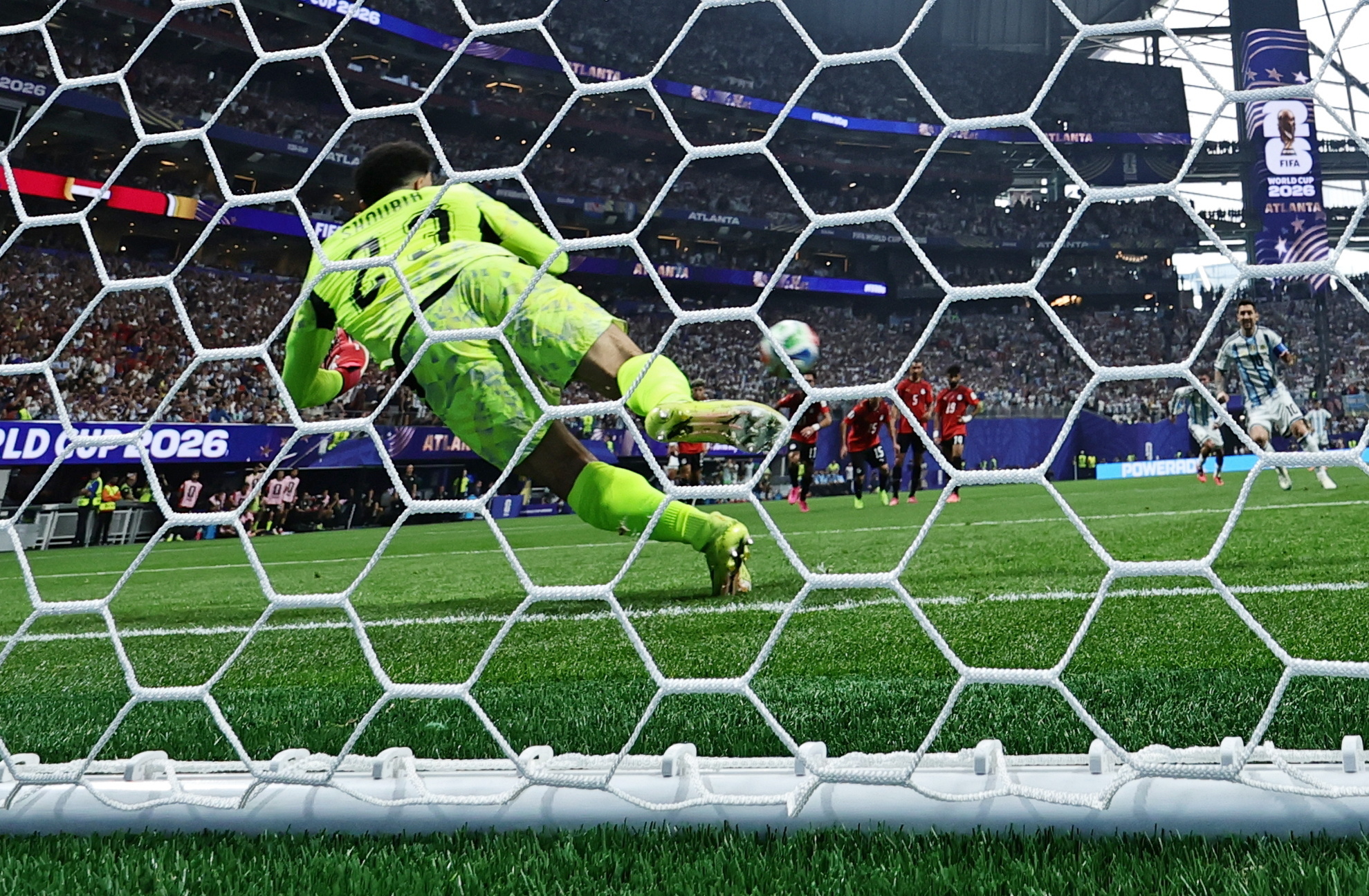 Argentina Remonta Después de Penal Fallado por Messi en Partido contra Egipto