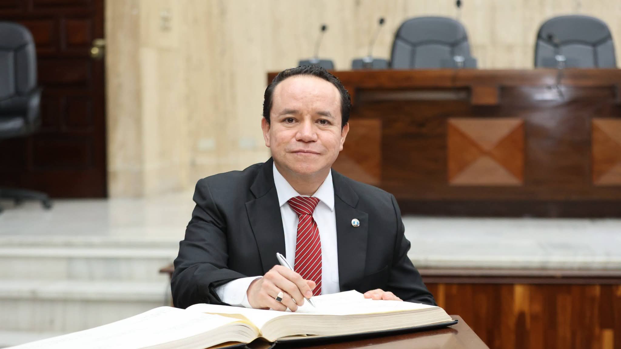 Magistrado Cárdenas denuncia influencia externa en sesiones de la CSJ