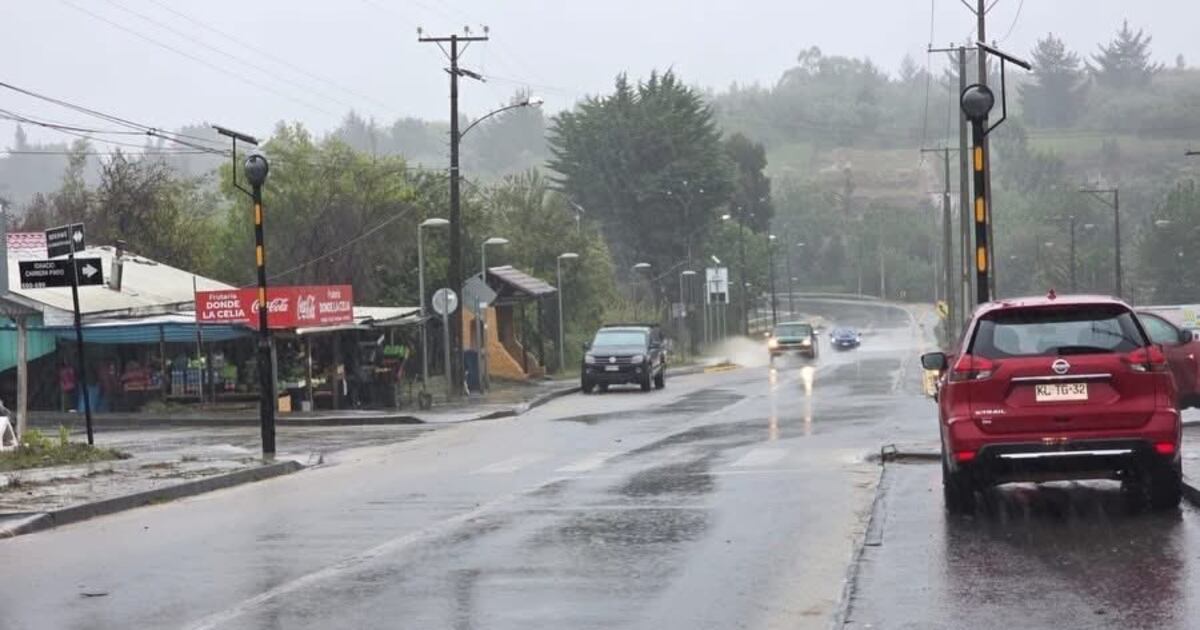 Sistema frontal deja daños en viviendas y cortes de luz en regiones del sur