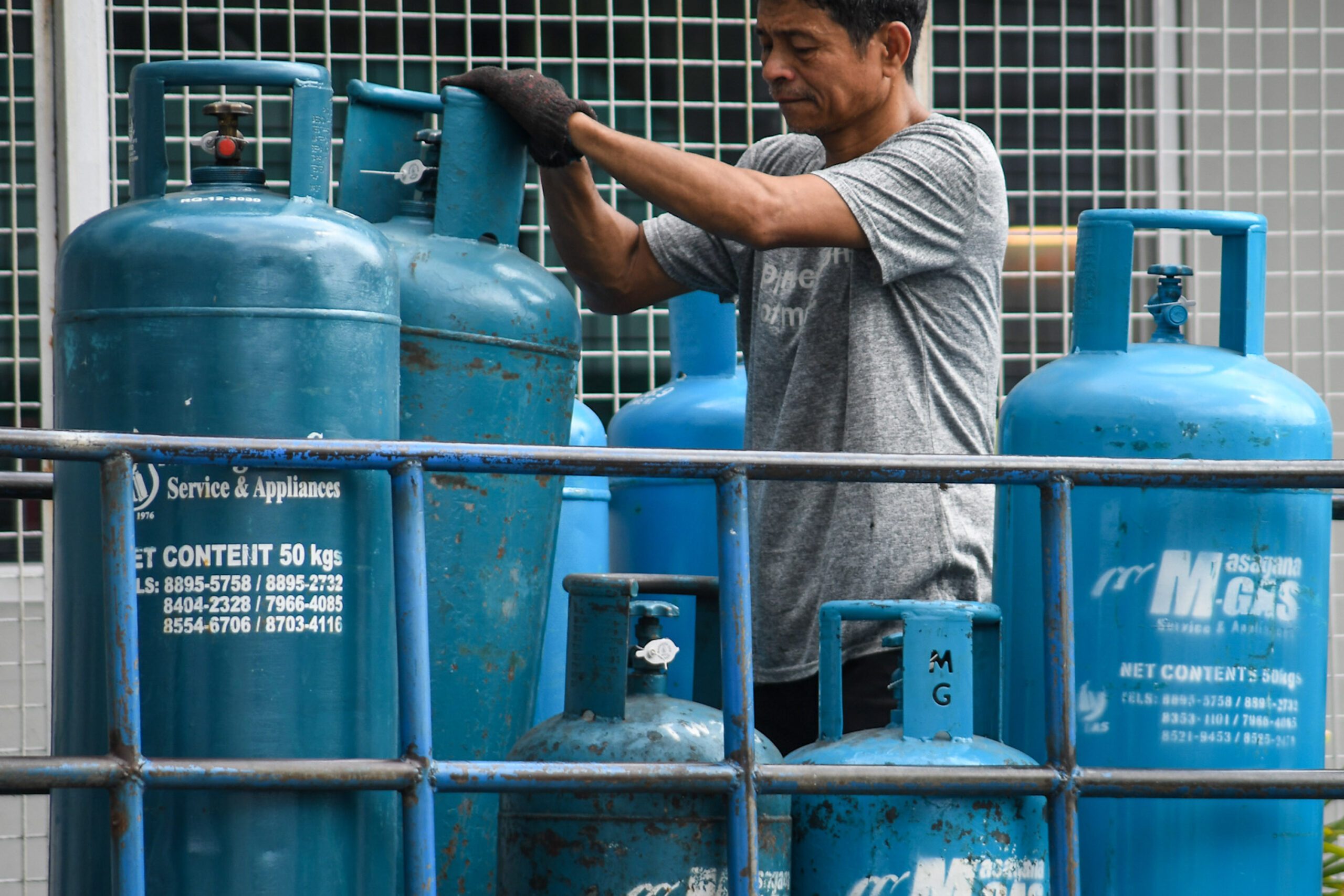 Government ends tax breaks on kerosene and LPG as fuel prices adjust