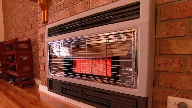 Australians cut home heating to save on energy costs