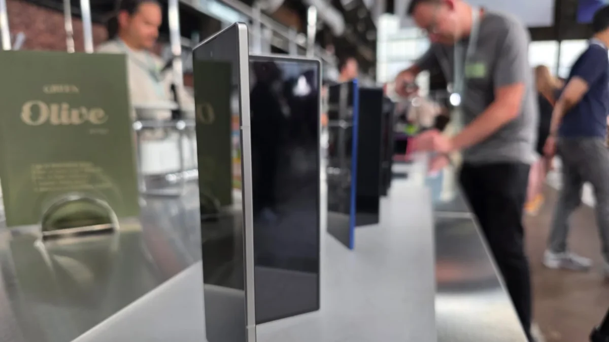 Samsung presenta nuevos plegables el 22 de julio; Apple podría lanzar iPhone Ultra en septiembre