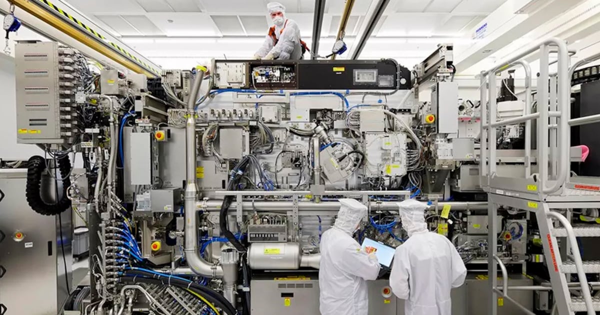 La lucha por el control de la industria de la inteligencia artificial