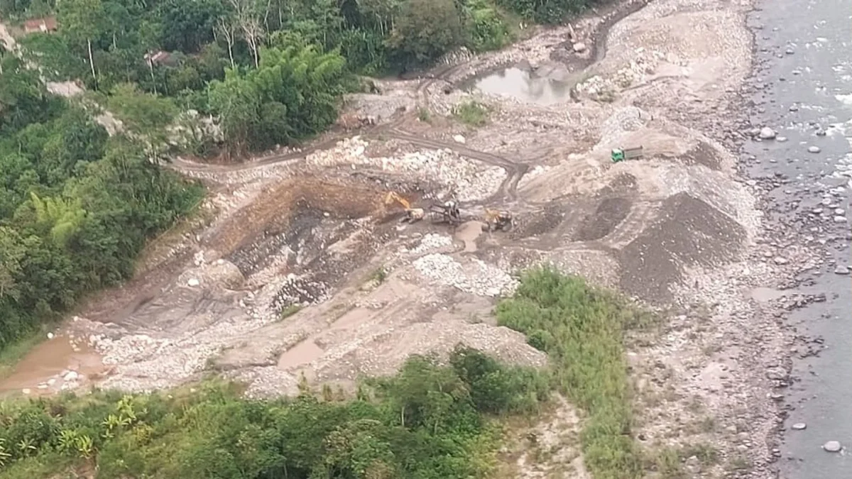 Crimen organizado y minería ilegal en la triple frontera de Ecuador