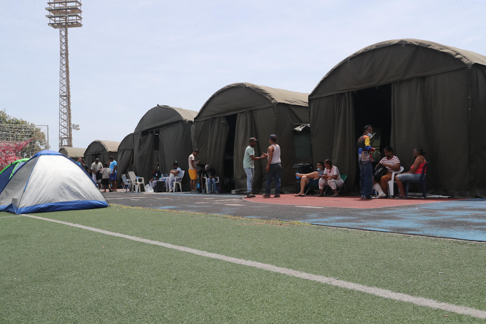 Venezuela Expande Refugios Temporales para Víctimas de Terremotos